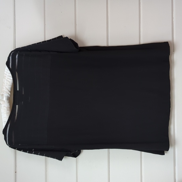 Black t-shirt with sheer top panel , Size 1X - Picture 3 of 5